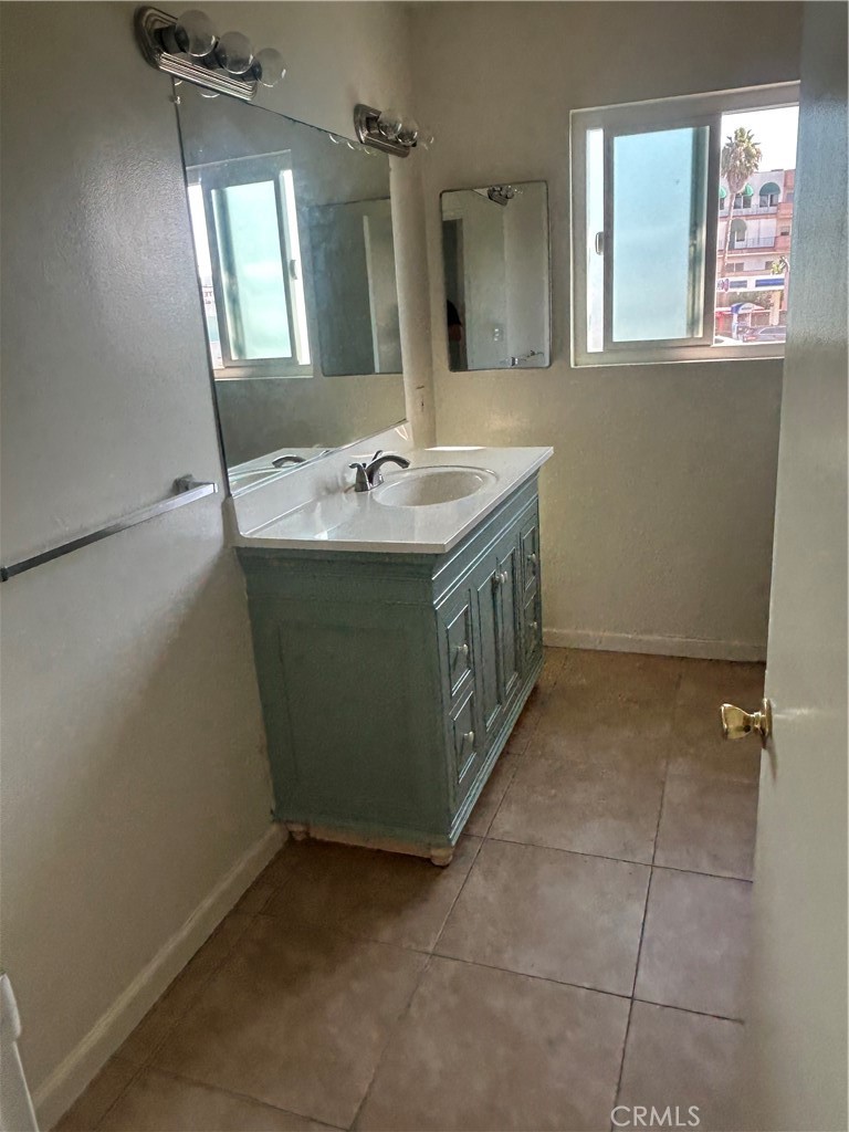 Los Altos/South of Fwy (LSF) - Residential Lease