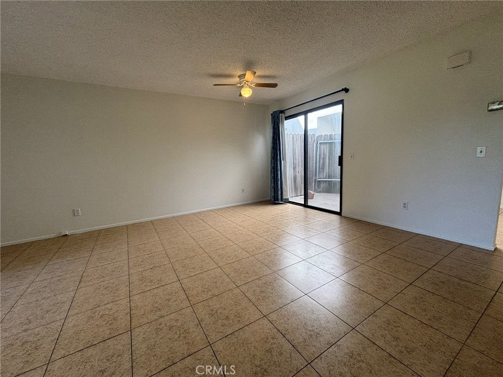 633 Church Pl 3