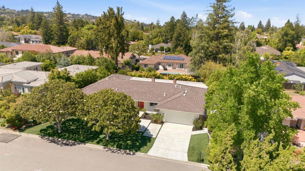20653 Woodward Court