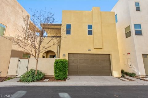 Photo of 127 Interval, Irvine, CA 92618 (MLS # OC26104921)