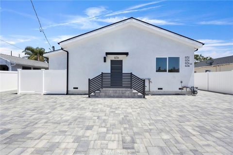 Photo of 6734 Gentry Avenue, North Hollywood, CA 91606 (MLS # GD26103997)