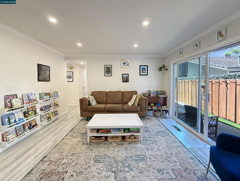 2548 Jones Rd 10