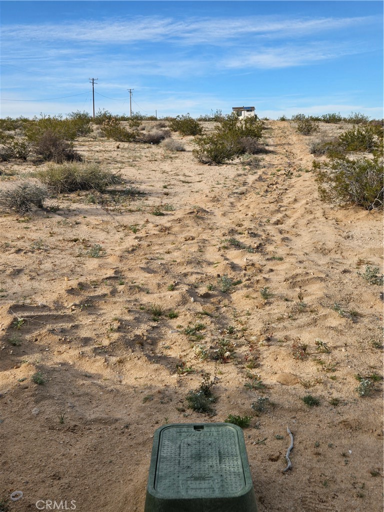 68243 Pioneer Trail