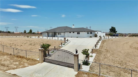 Photo of 12076 Musgrave Road, Hesperia, CA 92344 (MLS # HD26155525)