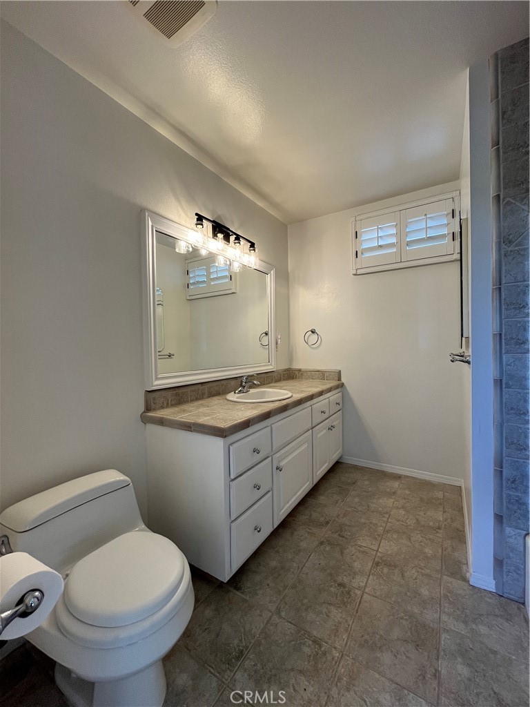 Unknown - Residential Lease