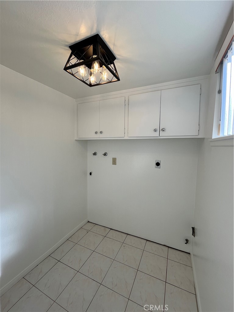 Unknown - Residential Lease