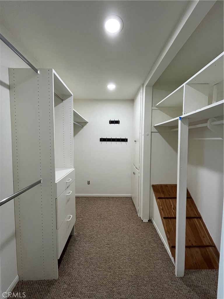 Unknown - Residential Lease