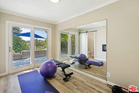 Tiny photo for 593 Benson Way, Thousand Oaks, CA 91360 (MLS # 26868689)