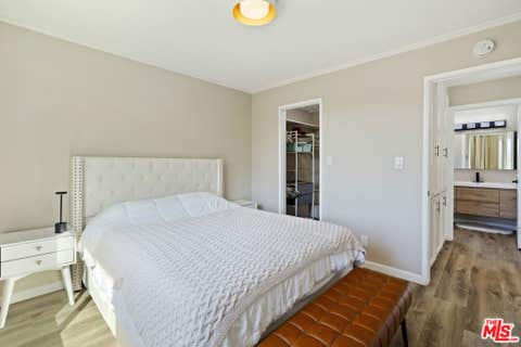 Tiny photo for 593 Benson Way, Thousand Oaks, CA 91360 (MLS # 26868689)
