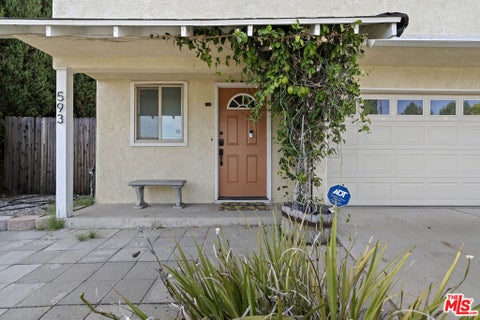 Tiny photo for 593 Benson Way, Thousand Oaks, CA 91360 (MLS # 26868689)