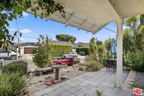 Tiny photo for 593 Benson Way, Thousand Oaks, CA 91360 (MLS # 26868689)
