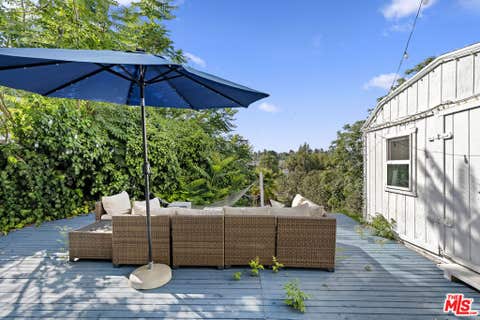 Tiny photo for 593 Benson Way, Thousand Oaks, CA 91360 (MLS # 26868689)