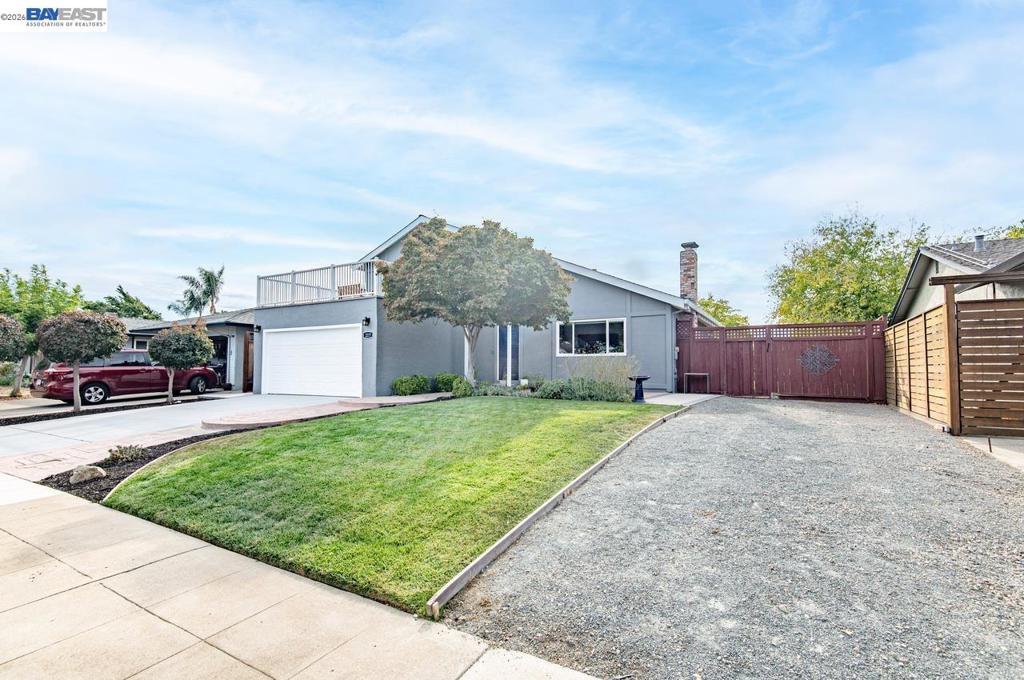 217 Elvira St