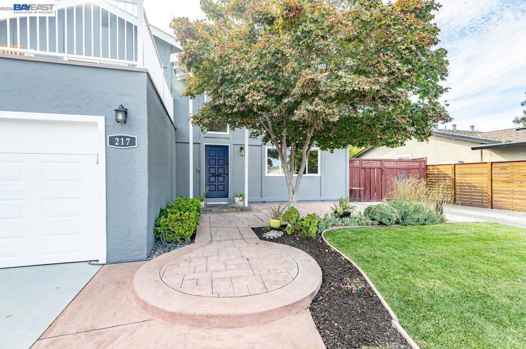 217 Elvira St