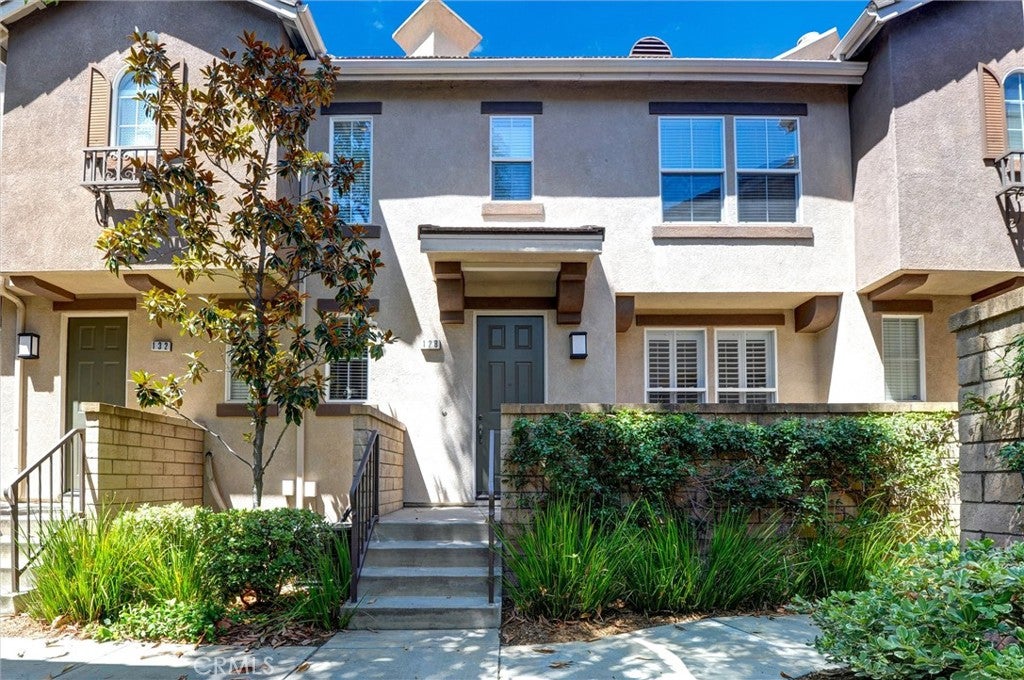128 Shattuck Circle