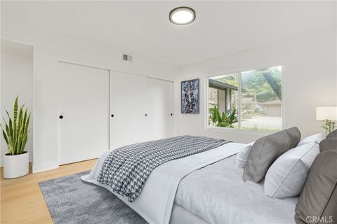 Tiny photo for 27311 Country Glen Rd, Agoura Hills, CA 91301 (MLS # SR26035909)