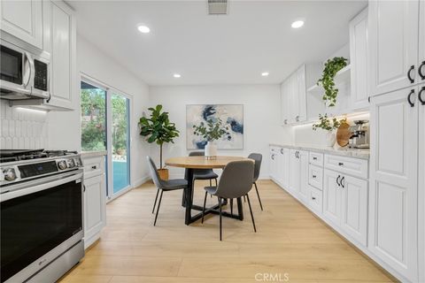 Tiny photo for 27311 Country Glen Rd, Agoura Hills, CA 91301 (MLS # SR26035909)