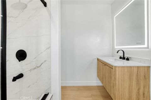 Tiny photo for 27311 Country Glen Rd, Agoura Hills, CA 91301 (MLS # SR26035909)