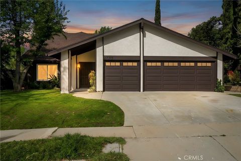 Tiny photo for 27311 Country Glen Rd, Agoura Hills, CA 91301 (MLS # SR26035909)