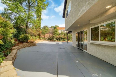Tiny photo for 27311 Country Glen Rd, Agoura Hills, CA 91301 (MLS # SR26035909)