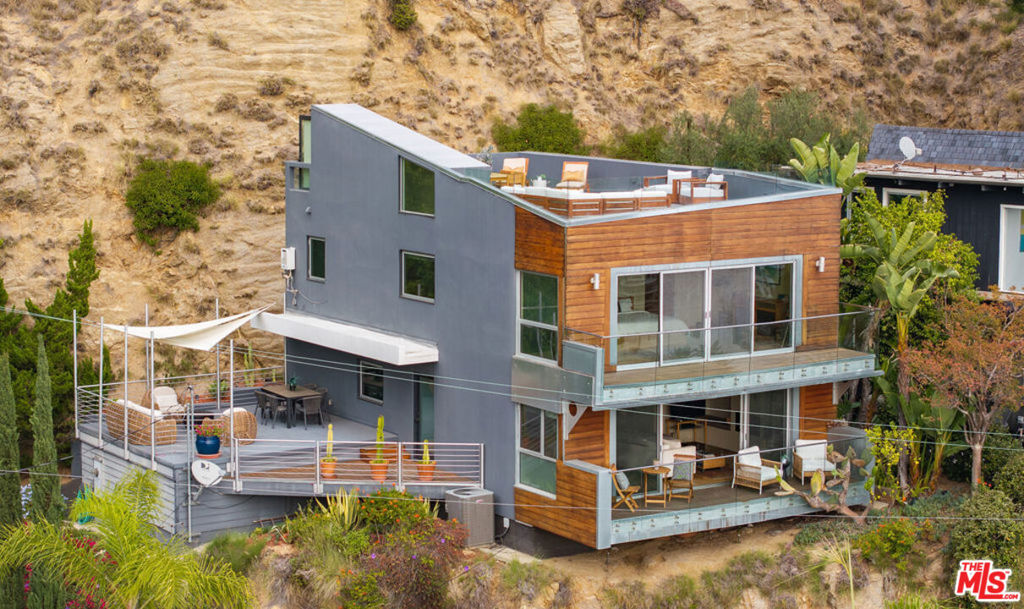 2158 Sunset Plaza Drive