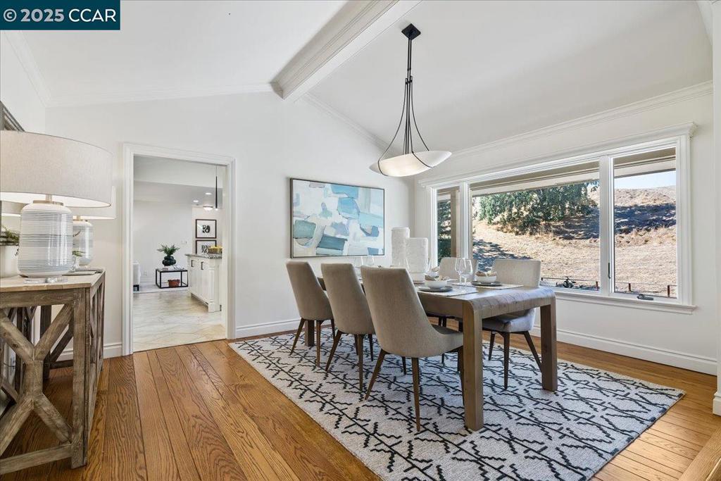 HIDDEN OAKS - Residential