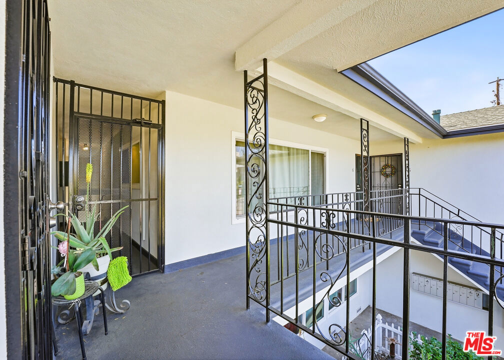 1027 N Parton Street