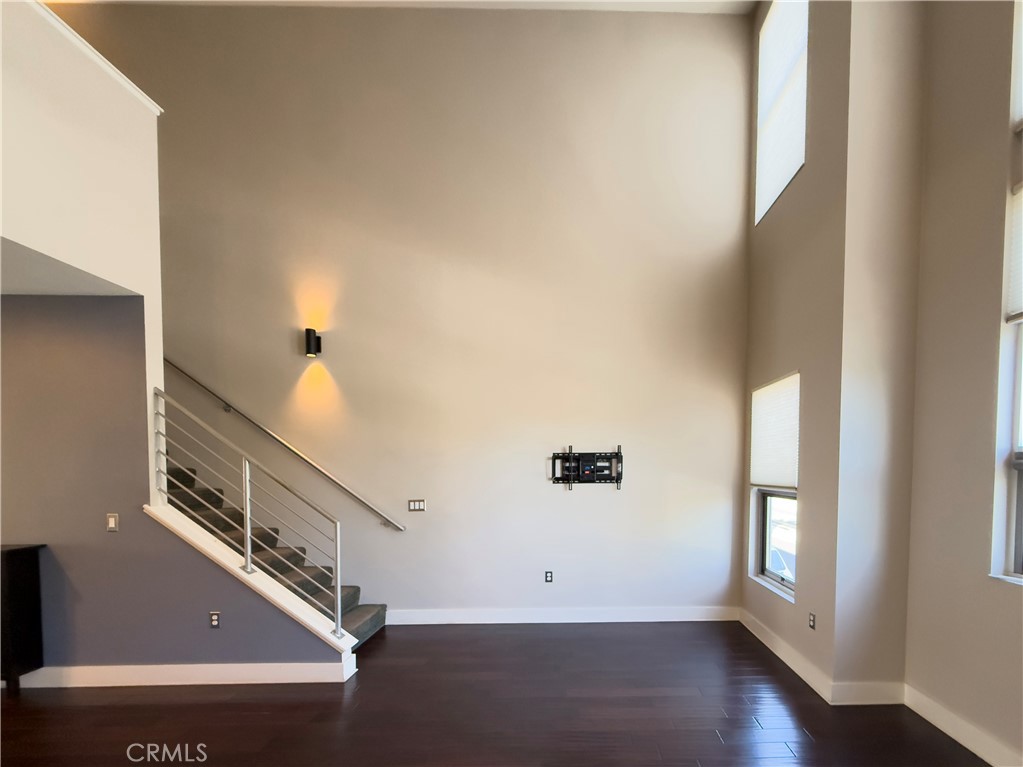 909 E Santa Ana Boulevard