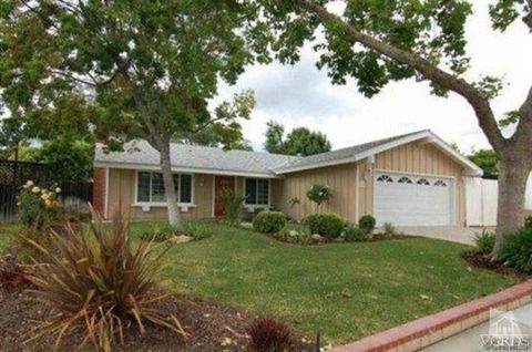 Photo of 2219 Scenicpark Street, Thousand Oaks, CA 91362 (MLS # 225005837)