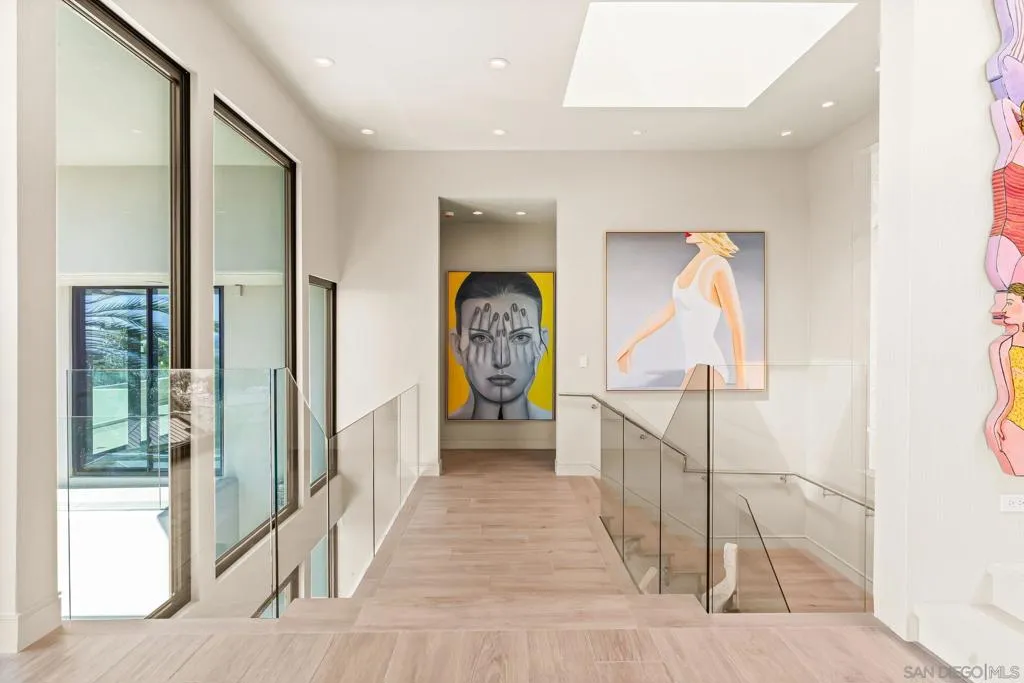 La Jolla, California 92037, United States, 4 Bedrooms Bedrooms, ,8 BathroomsBathrooms,Residential,Active,186220