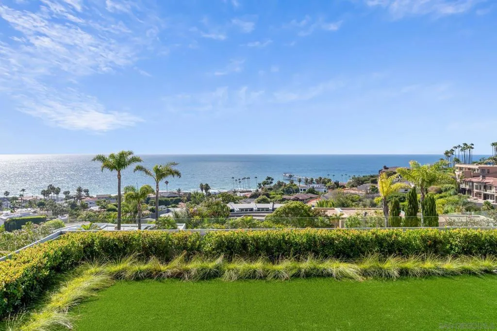 La Jolla, California 92037, United States, 4 Bedrooms Bedrooms, ,8 BathroomsBathrooms,Residential,Active,186220