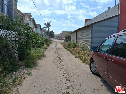 Tiny photo for 370 Pier Avenue, Oceano, CA 93445 (MLS # 25536065)