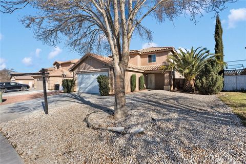 Photo of 14106 Gray Ln, Victorville, CA 92394 (MLS # CV26032316)