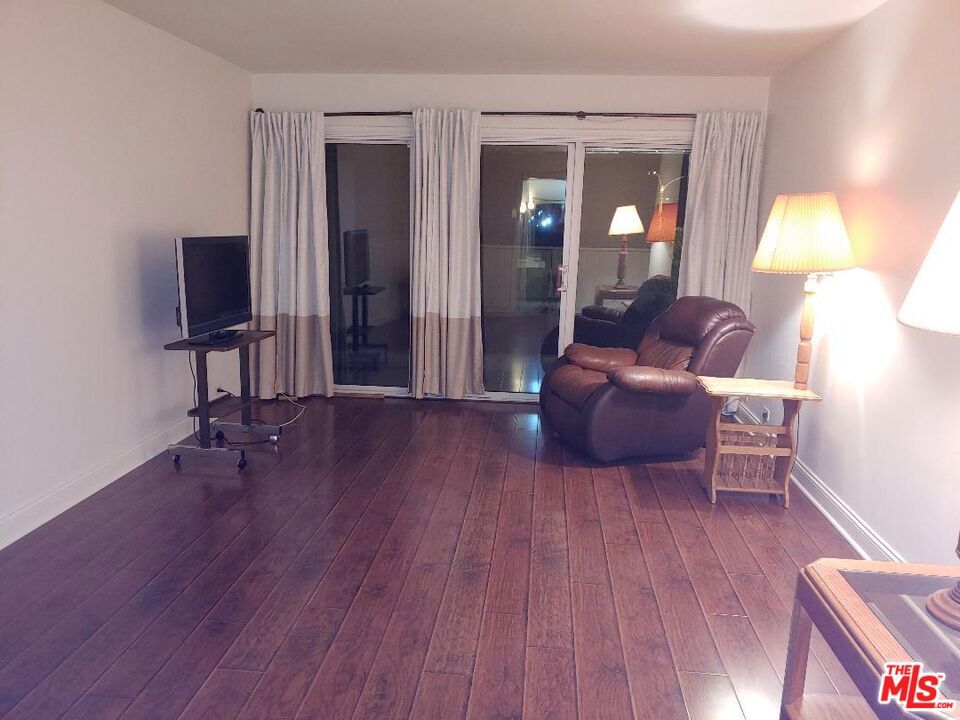 Maison De Ville - Residential Lease