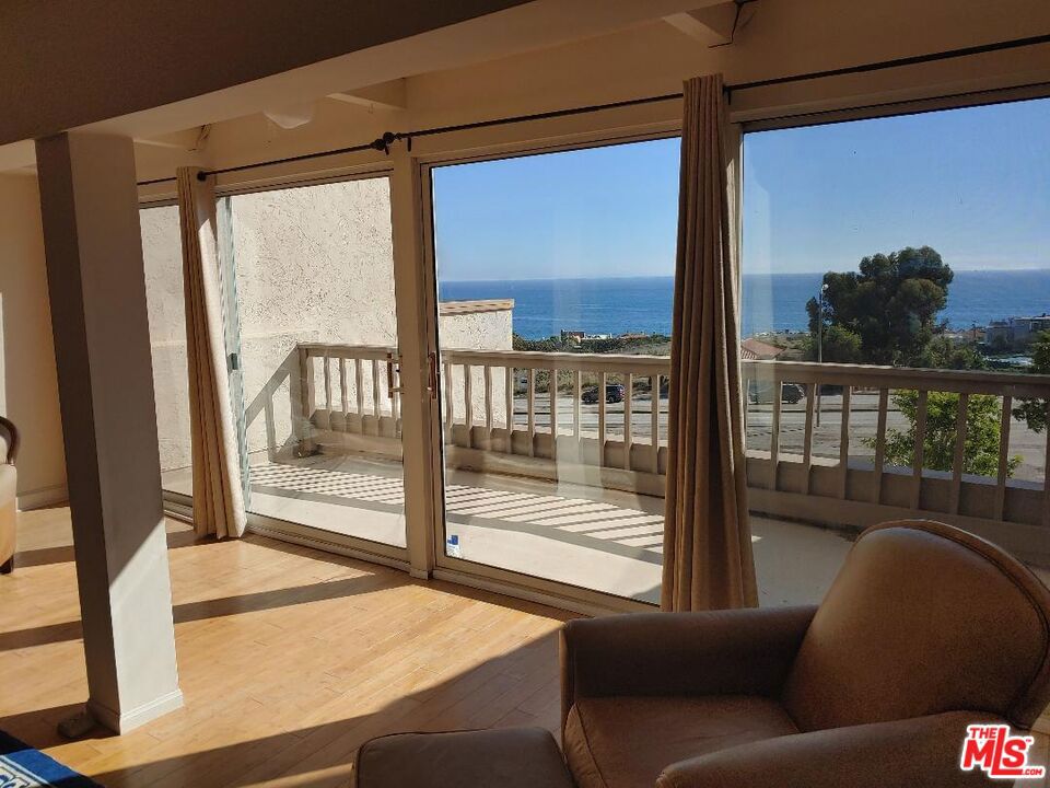 Maison De Ville - Residential Lease