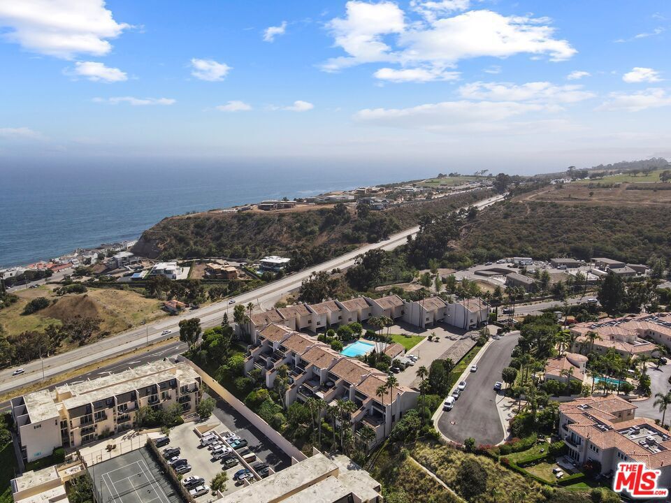 Maison De Ville - Residential Lease