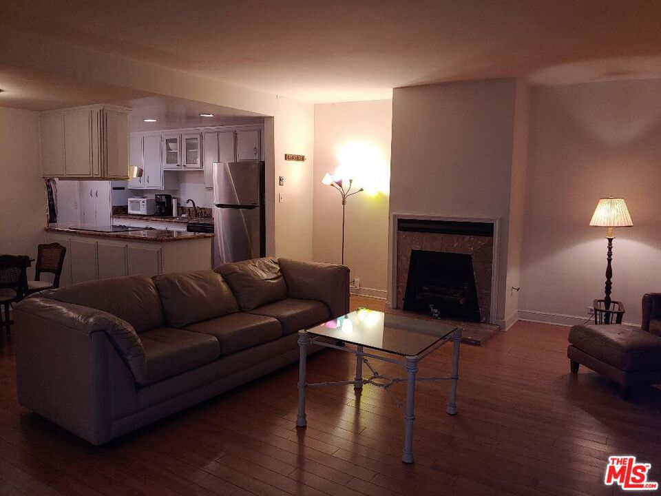 Maison De Ville - Residential Lease