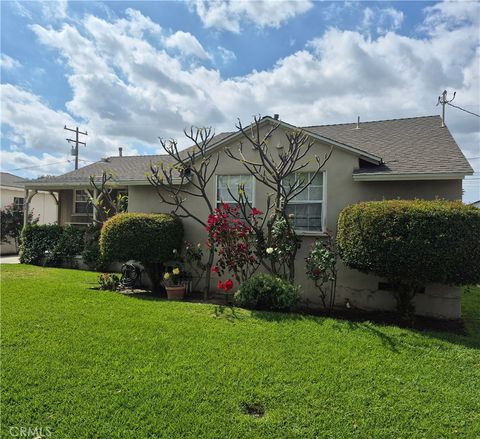 Photo of 5403 Lemoran Avenue, Pico Rivera, CA 90660 (MLS # DW26074541)