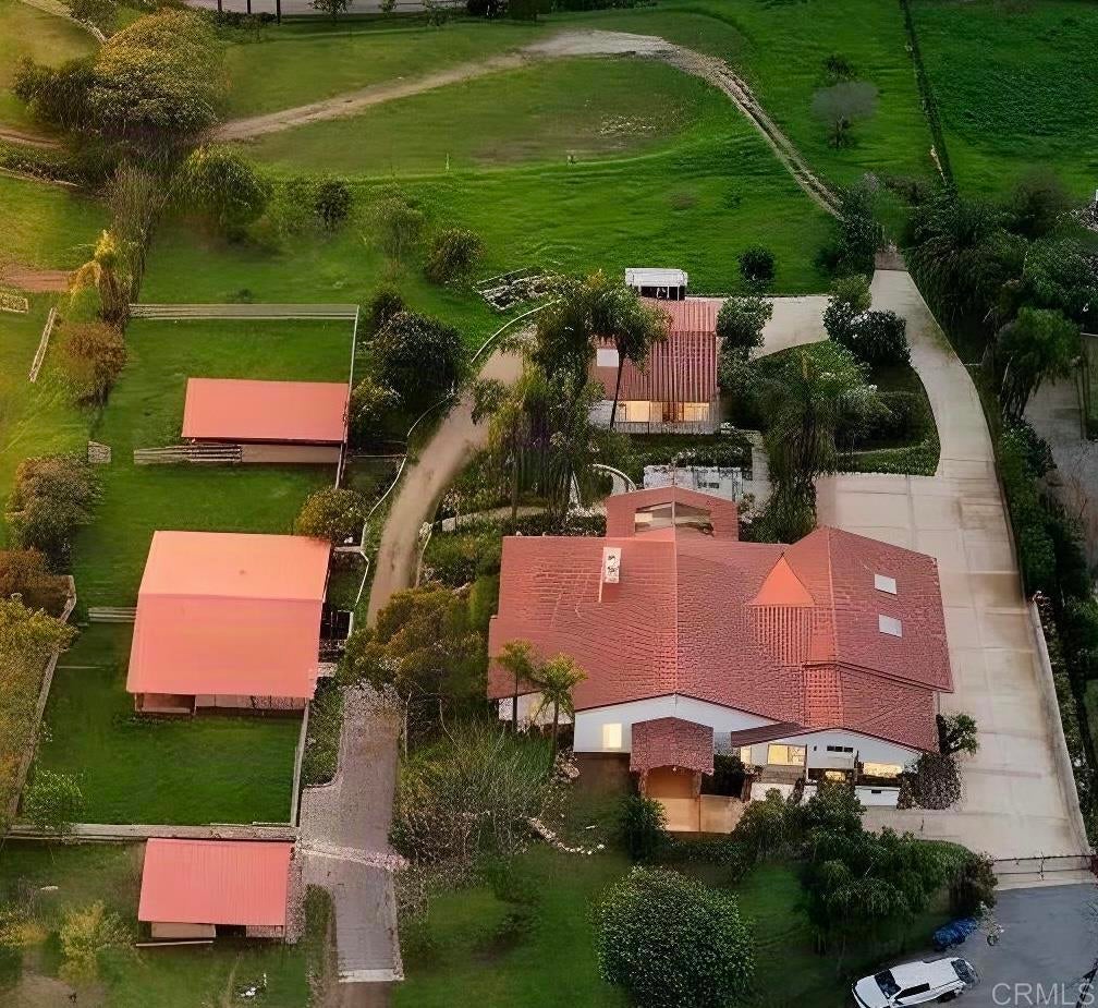 4236 Valle Del Sol