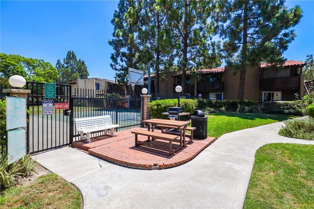 MacArthur Village (MAVL) - Residential