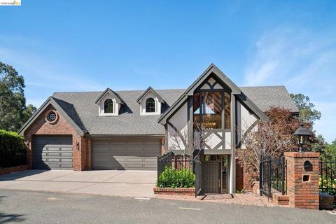 Photo of 6277 Wood Dr Dr, Oakland, CA 94611 (MLS # 41130037)