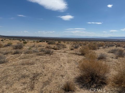 Photo of 0 Avenue of the Stars, Rosamond, CA 93560 (MLS # SR25234880)