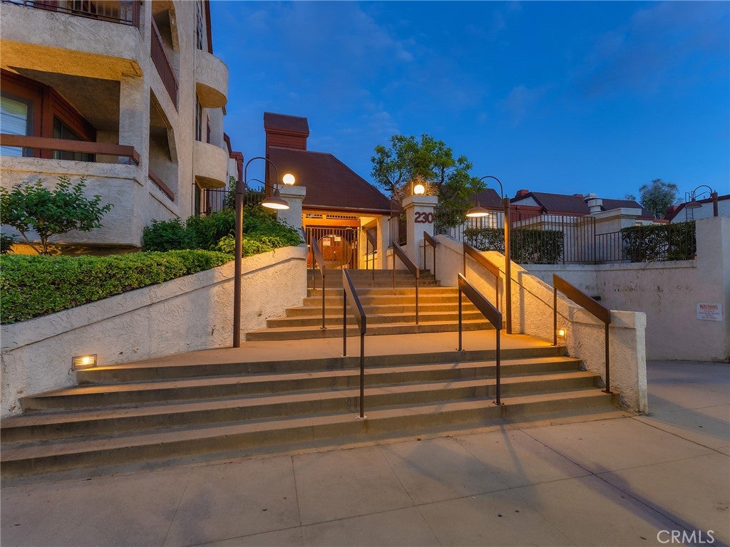 230 Bethany Road 237, Burbank CA 91504