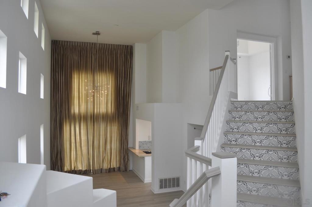 La Jolla - Residential Lease