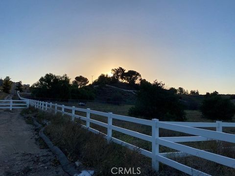 Photo of 0 Romero Canyon, Castaic, CA 91384 (MLS # SR26020038)
