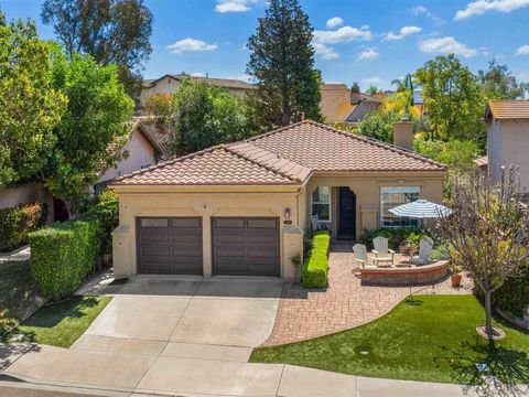 Photo of 2610 Saddleback St, Chula Vista, CA 91914 (MLS # 260008899SD)