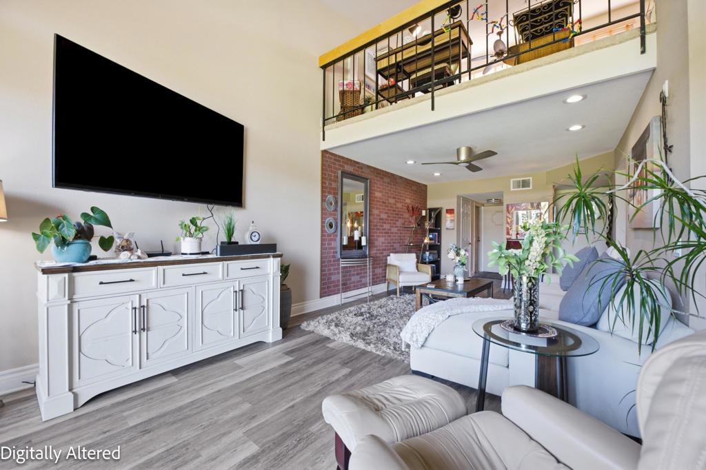 2564 Navarra Drive 213