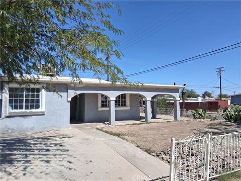 Photo of 606 Smoketree Drive, El Centro, CA 92243 (MLS # IV26042383)