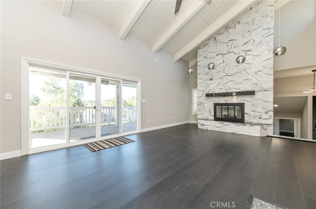 2819 Steeplechase Lane