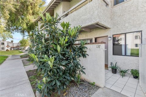 Photo of 25019 Peachland Avenue #137, Newhall, CA 91321 (MLS # SR26058669)